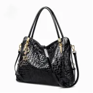 Δερμάτινη Γυναικεία Τσάντα Shopper ‘Ωμου Foxer 987021F μαύρο