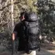 Σακίδιο πλάτης ορειβατικό υπαίθριο αδιάβροχο 990 90L μαύρο Σακίδιο πλάτης ορειβατικό υπαίθριο αδιάβροχο 990 90L μαύρο