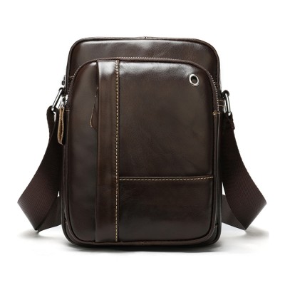 Δερμάρτινο τσαντάκι ώμου 9055 σκούρο καφέ