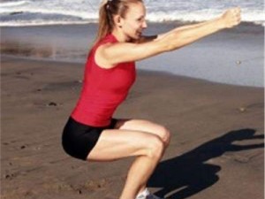 Καλλίγραμμα Πόδια και Κορμί από το Σπίτι Κάνοντας Squat!