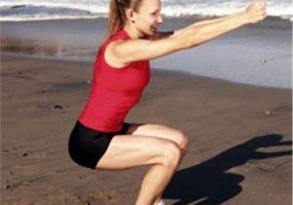 Καλλίγραμμα Πόδια και Κορμί από το Σπίτι Κάνοντας Squat!